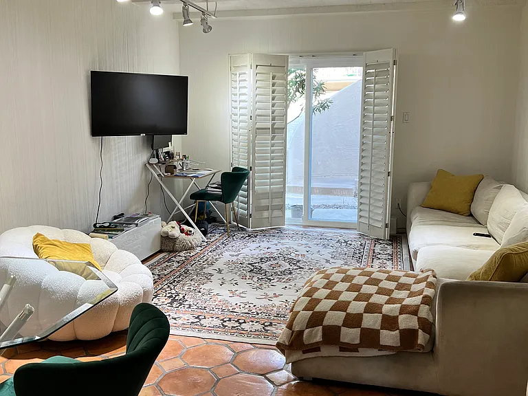 1008 E Osborn Rd #B — Photo 4