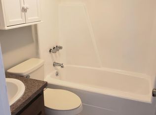802 W Warren St #B, Plant City, FL 33563