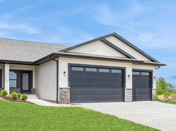 1028 Highland Trl, Solon, IA 52333