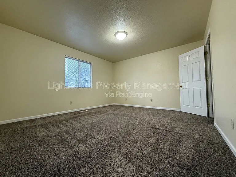 860 Marquette Ave #15 — Photo 12