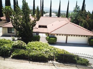 39293 Oak View Ln, Cherry Valley, CA 92223