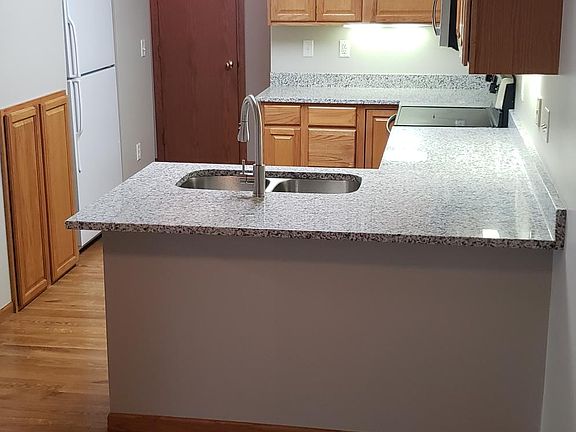 3rd image of 13853 Rose Dr