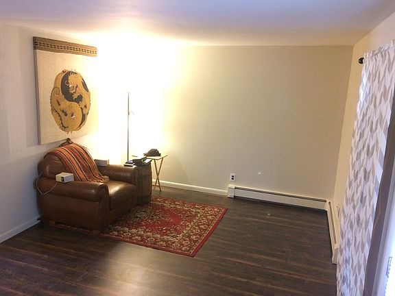 Living/TV area