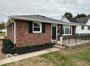 1015 Washington St, Hope, IN 47246
