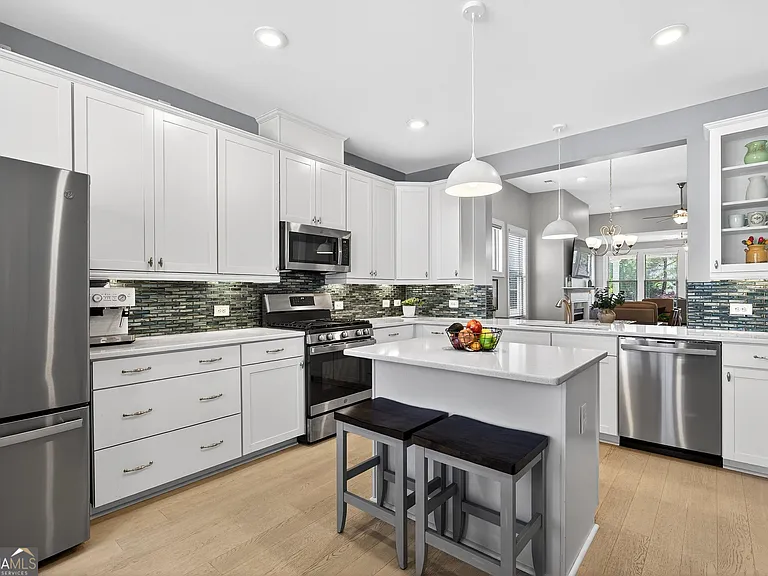 133 Iron Oak Dr — Photo 8