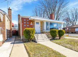 8859 S Bennett Ave, Chicago, IL 60617