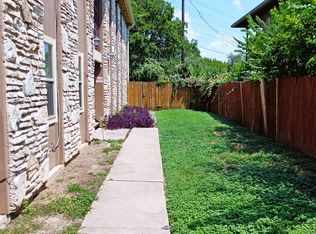 2406 Mission Hill Dr APT 103, Austin, TX 78741