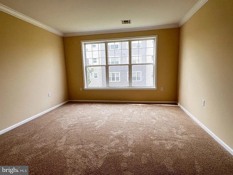 232 Masterson Ct — Photo 11