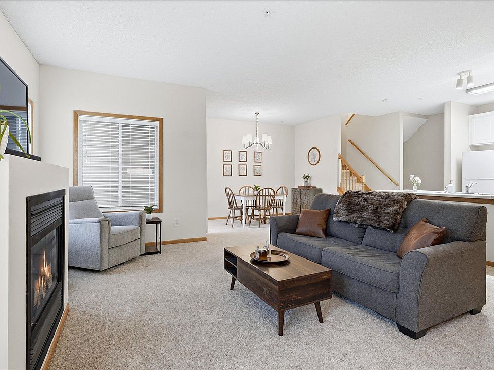 1st image of 3884 Abercrombie Ln