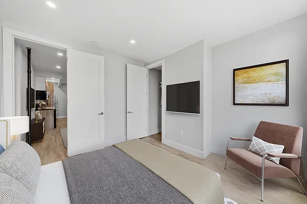 Rented by Vector New York, LLC | media 11