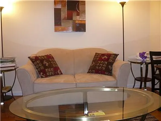 Rented by Luxury Property Group | media 62