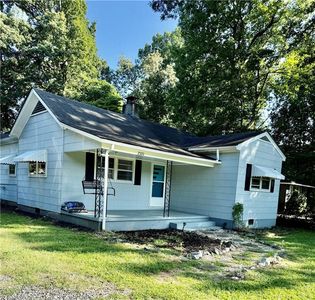 2520 McKnight Mill Rd, Greensboro, NC, 27405