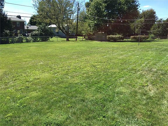 3rd image of 3425 Chamberlin Dr