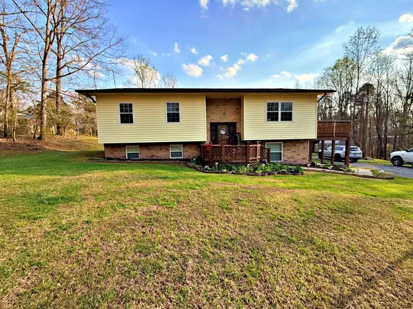 165 Lakebrook Dr, Vonore, TN 37885
