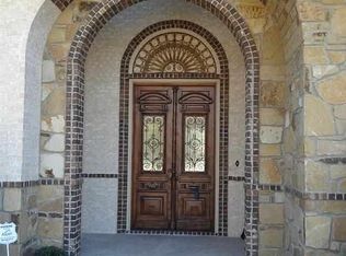 101 Bella Terra Dr, Longview, TX 75605