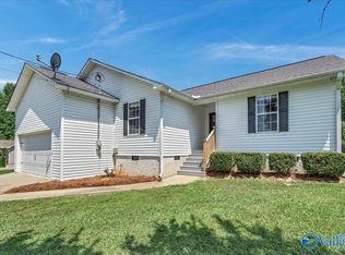 2238 Half Section Line Rd, Albertville, AL 35950