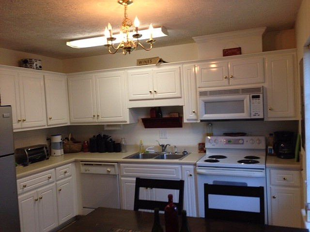 2nd image of 127 Joshua Ln