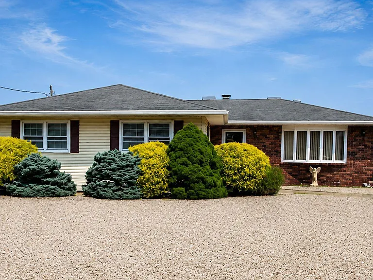1936 Merrimac Dr — Photo 14