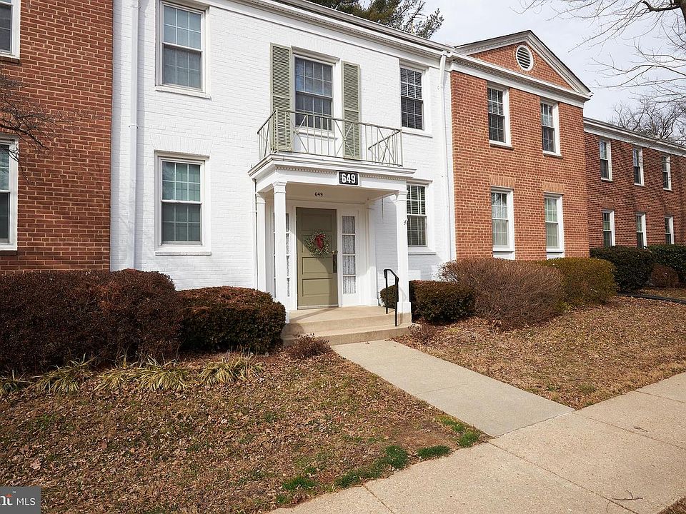 1st image of 649 Azalea Dr APT 4