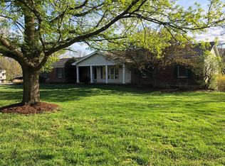 17300 Bridle Trl W, Glencoe, MO 63038