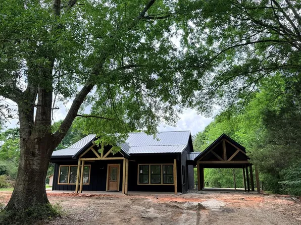 165 Salem Rd, Picayune, MS 39466