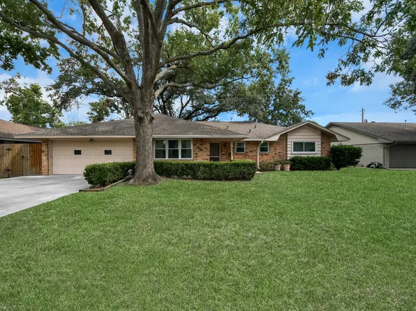 9006 Springview Ln, Houston, TX 77080