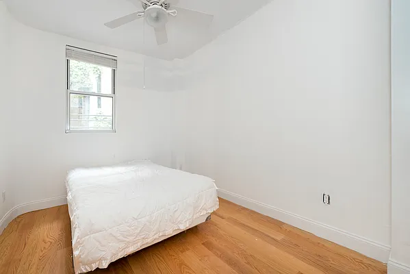 Rented by Bold New York | media 30