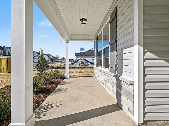 4th image of 13 E Emily Gardens Dr Lot 83