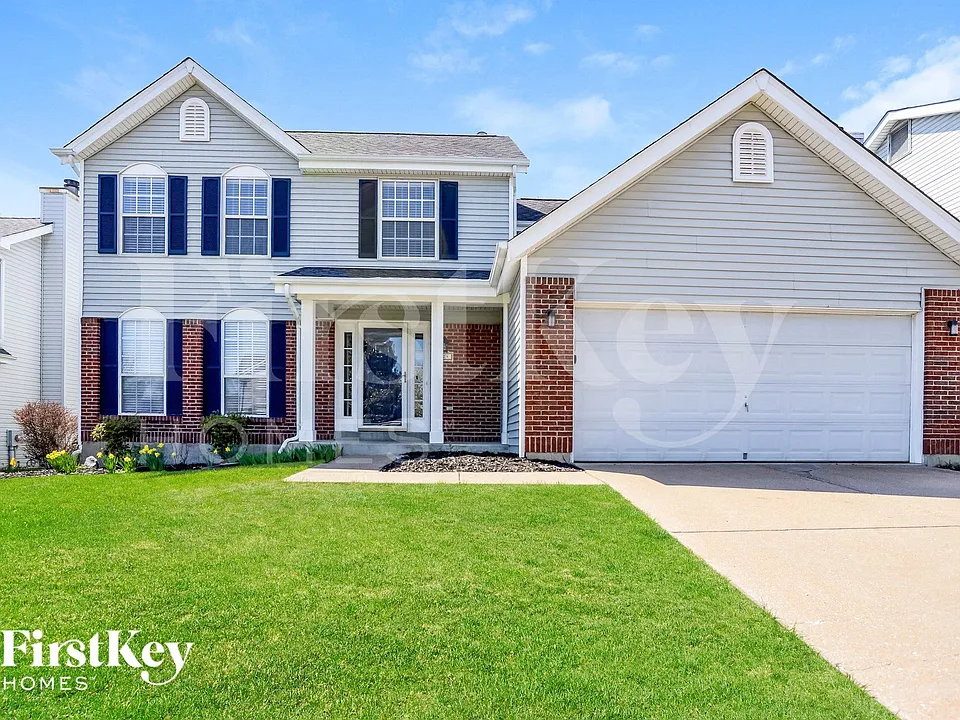 324 Autumn Peak Dr
