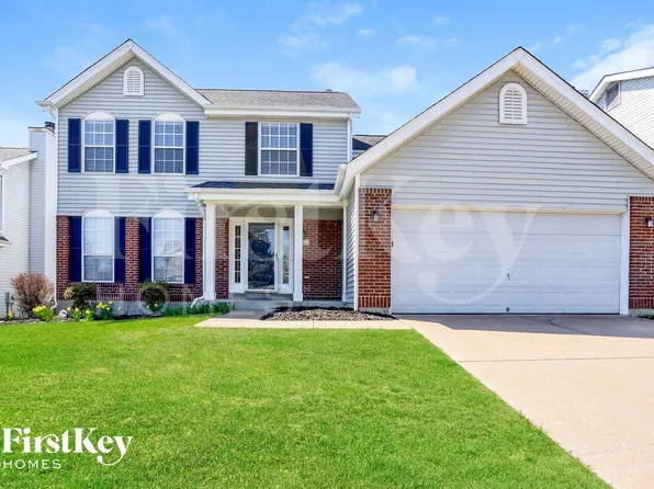 324 Autumn Peak Dr, Fenton, MO 63026