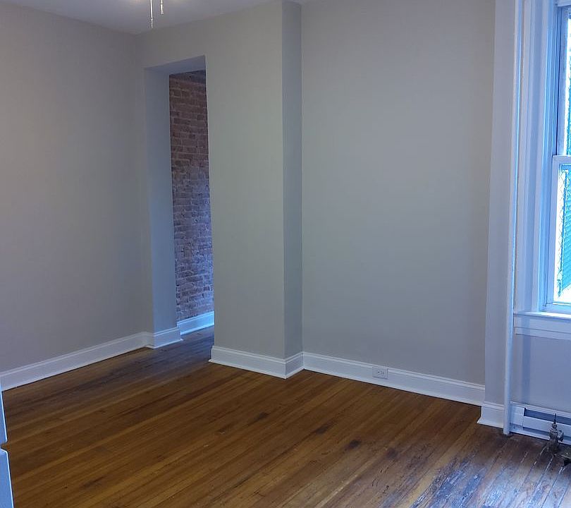 Building Photo 5