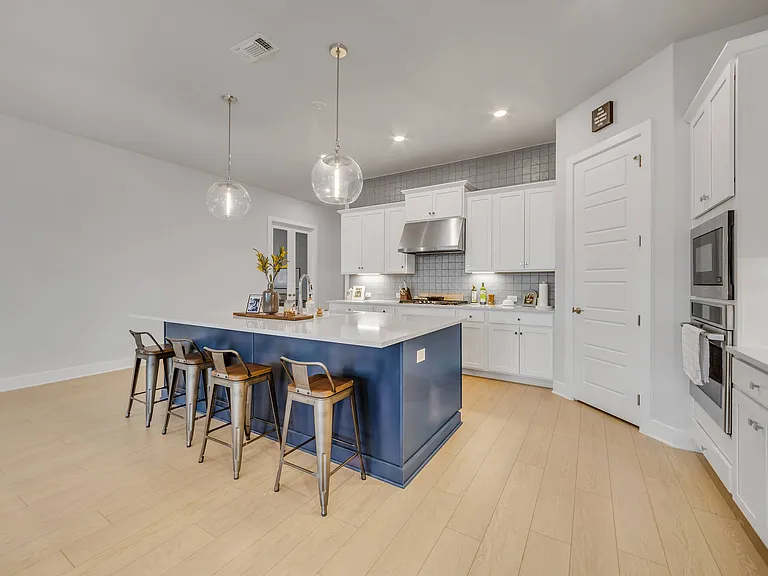 8517 Grenadier Dr — Photo 7
