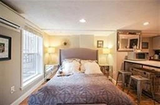 2nd image of 52 Montgomery St #11