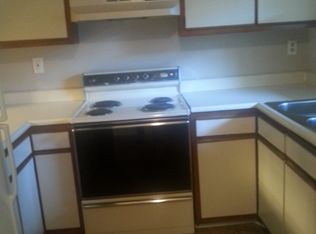 630 N Wendover Rd APT R, Charlotte, NC 28211