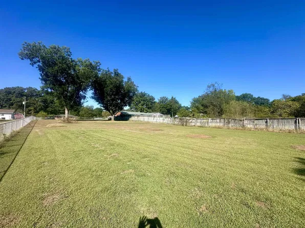 0 Old Memphis Rd, Tuscumbia, AL 35674