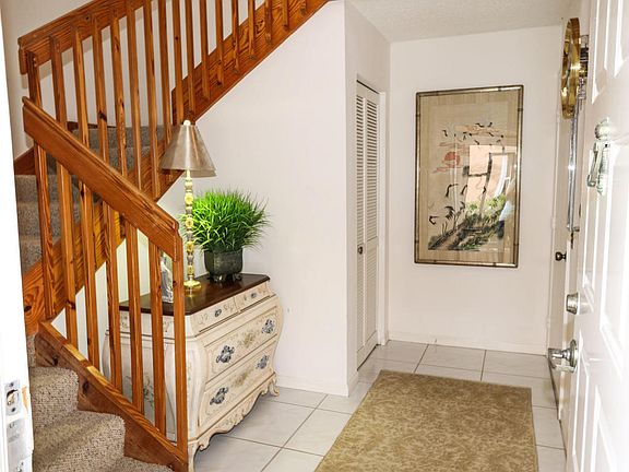 2nd image of 9661 Shadybrook Dr APT 202