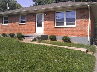 3691 Red River Dr, Lexington, KY 40517