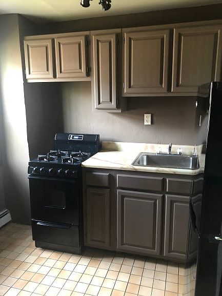 1st image of 75 Lafayette Ave #3