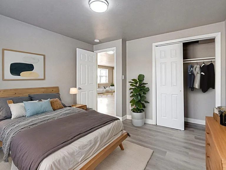 Meadow View East — Photo 87