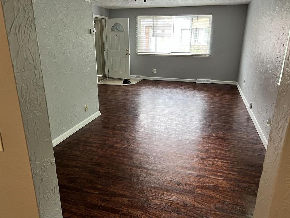1st image of 23856 Banbury Cir APT 2