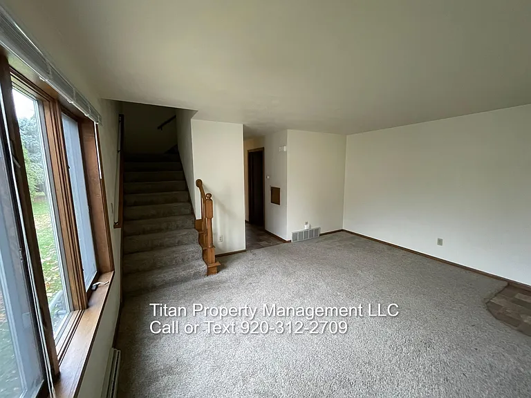 1010A Tullar Ct — Photo 9