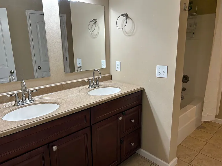1311 Carrberry Ct — Photo 14