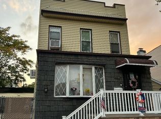 7358 71st St, Ridgewood, NY 11385