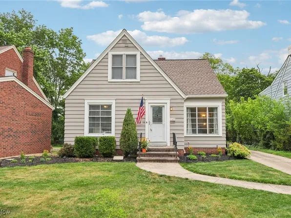 4463 Angela Dr, Fairview Park, OH 44126