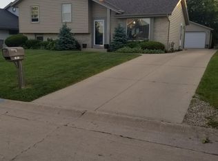 8315 N 95th St, Milwaukee, WI 53224