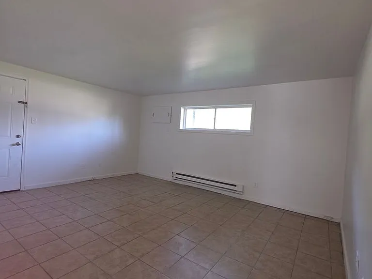 511 W Water St #A — Photo 2
