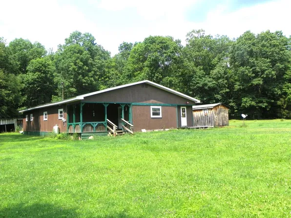 111 Sandstone Ln, Tidioute, PA 16351