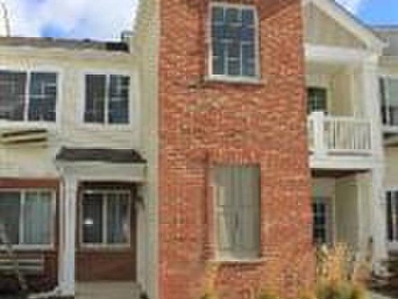 3rd image of 122 Bertram Dr Unit O