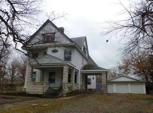 157 N Douglas Ave, Springfield, IL 62702