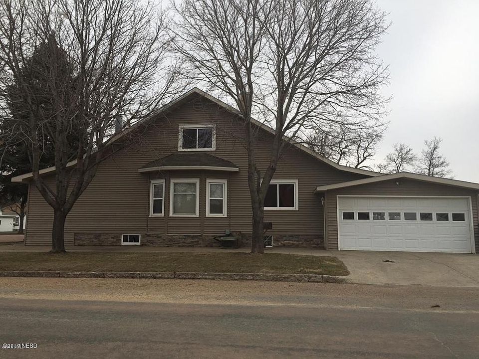 2nd image of 501 S Maple St
